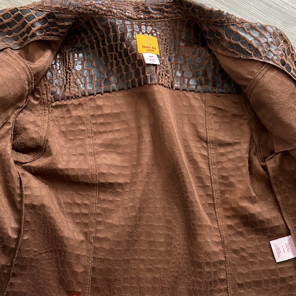 Cropped Jacket - Picture 5 of 6